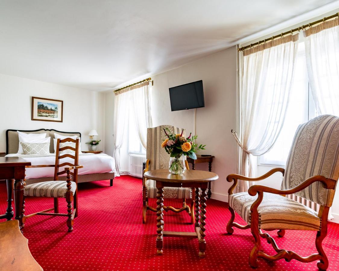 Hotel Restaurant Le Centenaire Les Eyzies Екстериор снимка