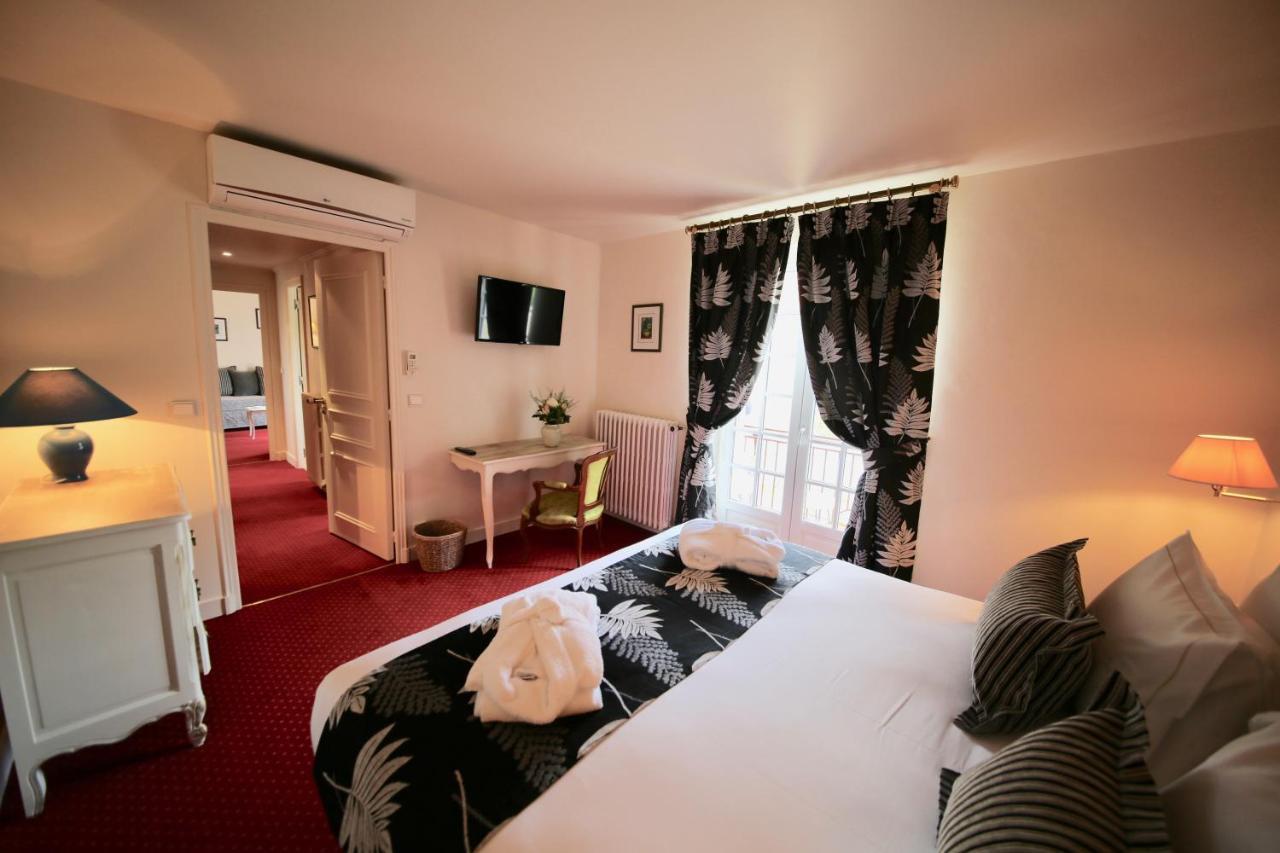Hotel Restaurant Le Centenaire Les Eyzies Екстериор снимка