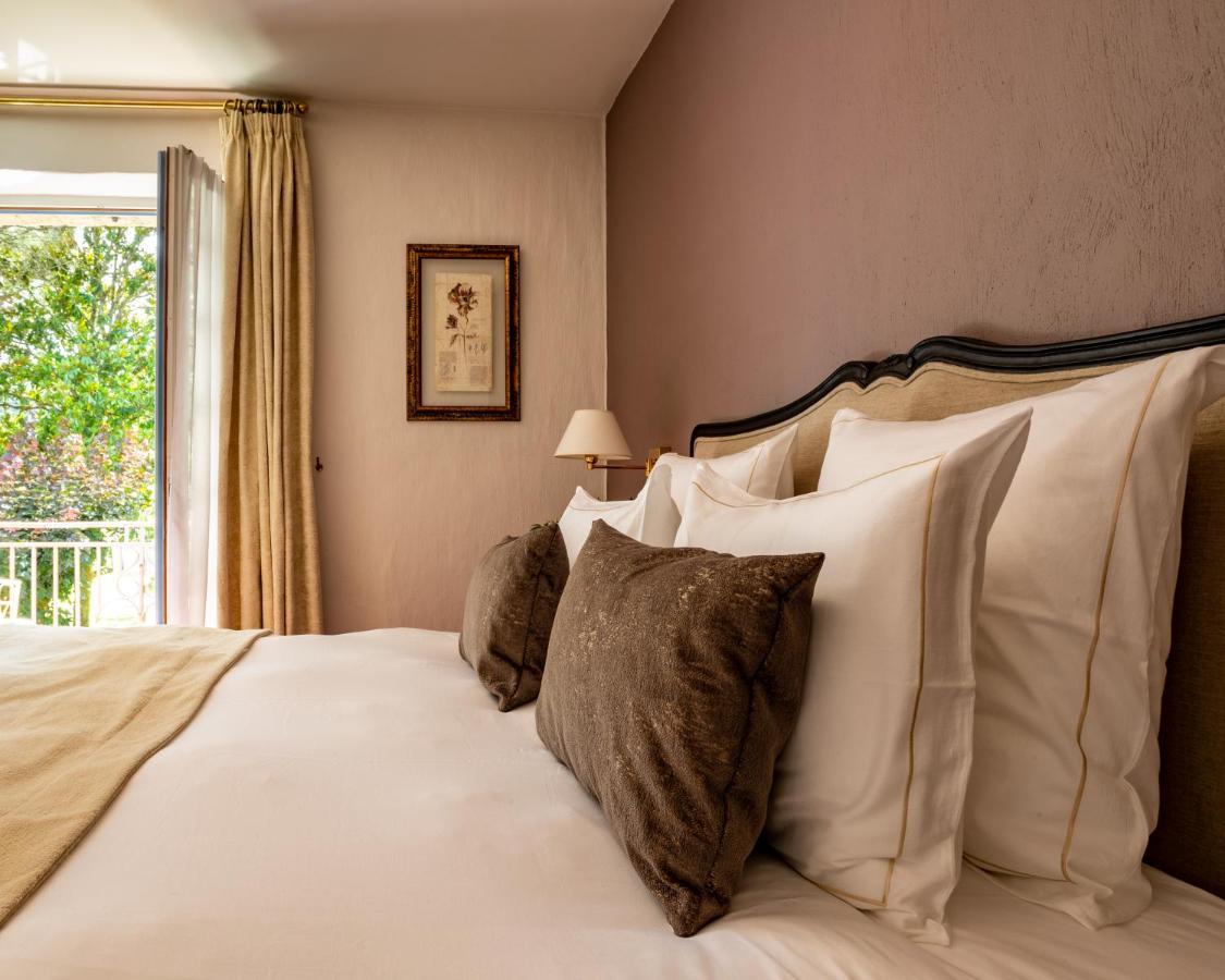 Hotel Restaurant Le Centenaire Les Eyzies Екстериор снимка